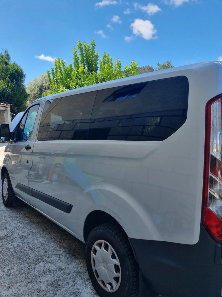 Ford Transit Custom 9 lugares