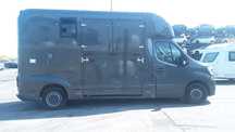 Renault Master  Koniowóz , Do przewozu koni