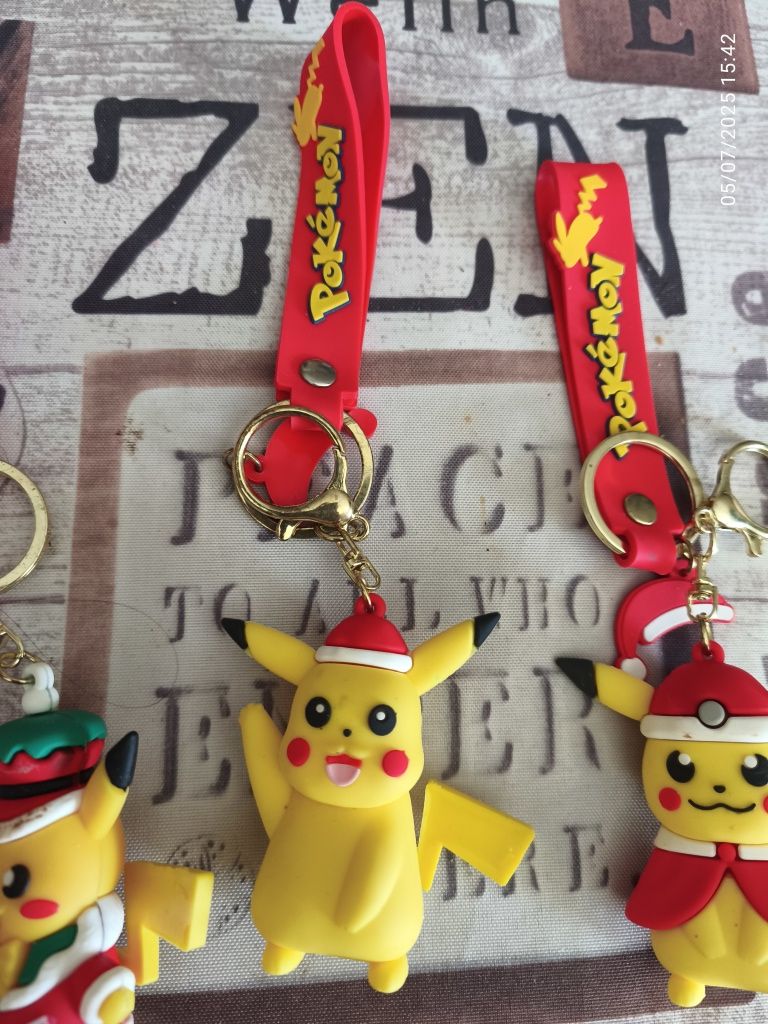 3 porta chaves Picachu