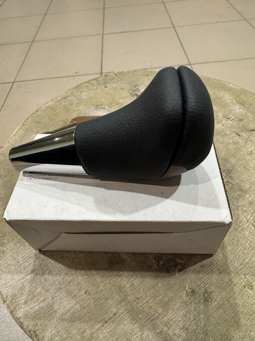 Ручка кпп Land Cruiser 200