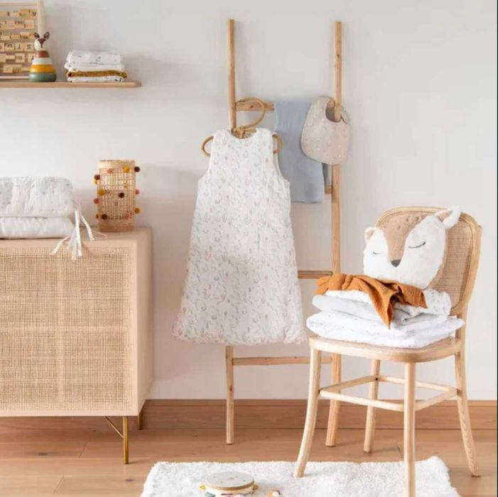 Escada Decorativa em Carvalho