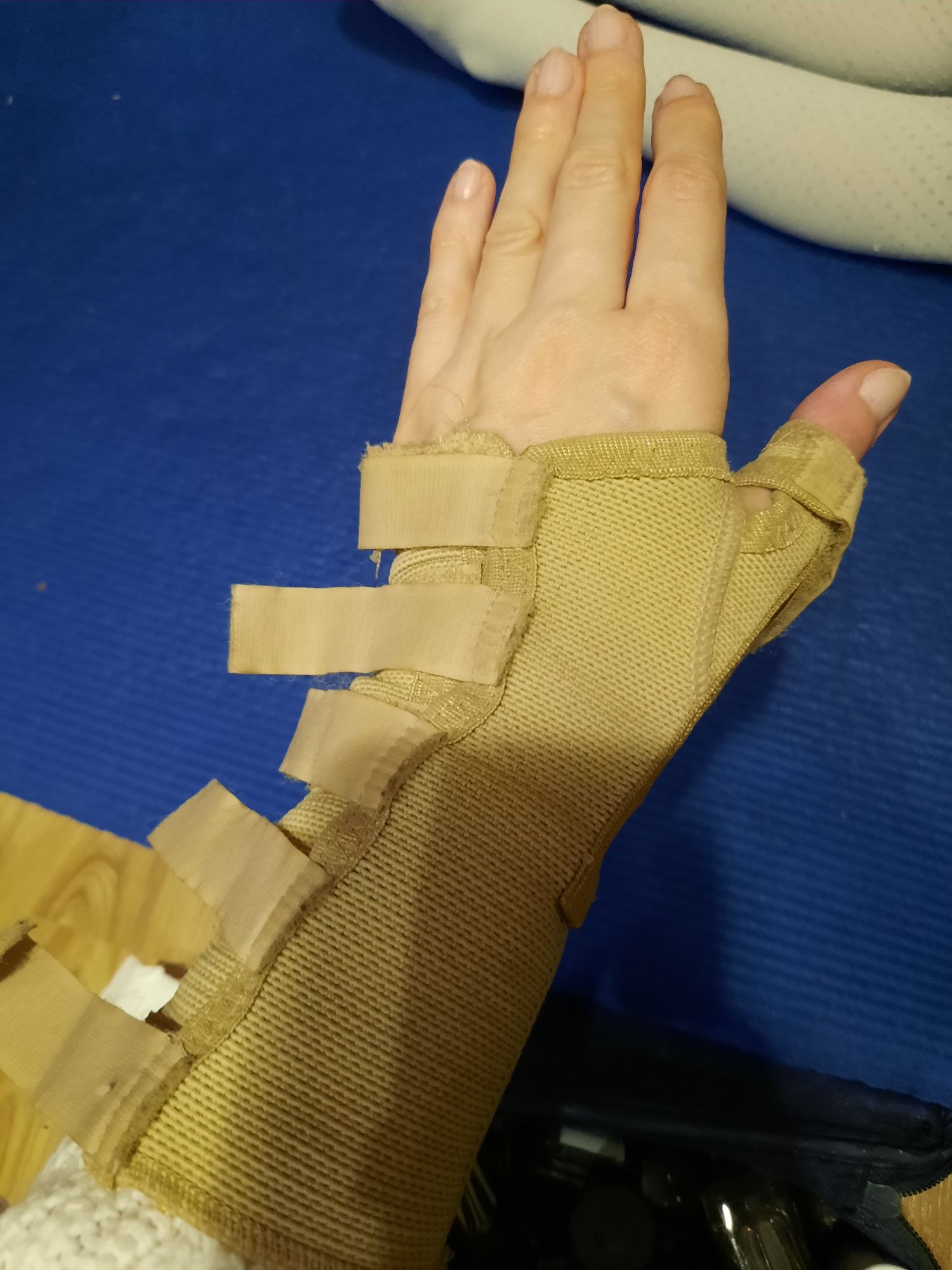 Stabilizator orteza kciuka nadgarstka bardzo lewą ręka