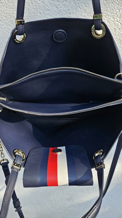 Torebka Shoperka Tommy hilfiger