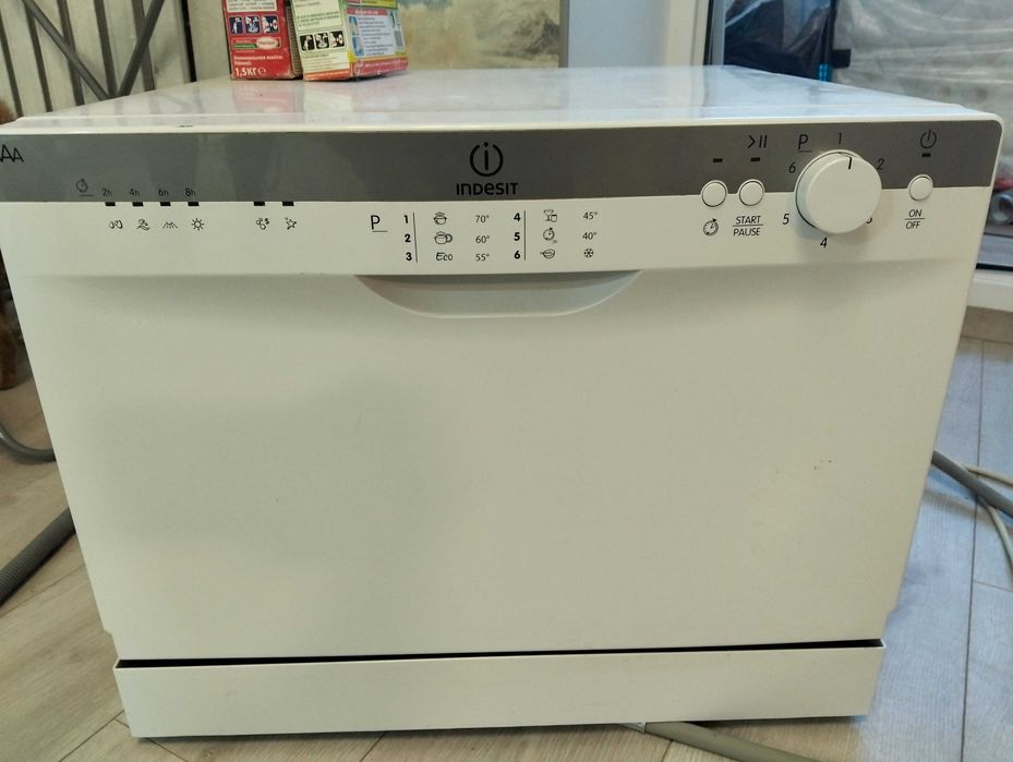 Продам посудомийну машину