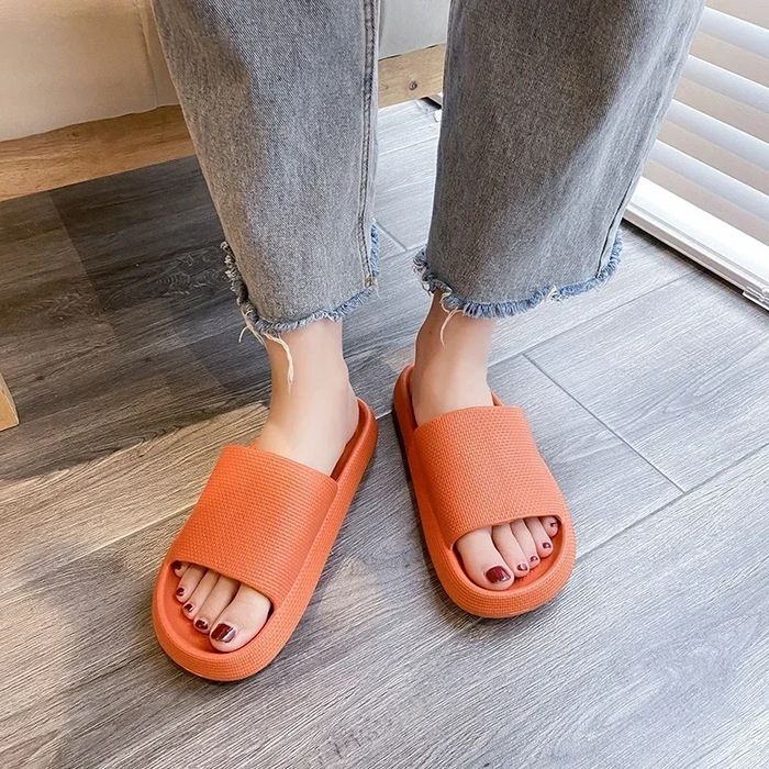 Капці для душу, пляжу, дому