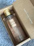 Bare vanilla 250 ml mgiełka do ciała Victoria’s Secret