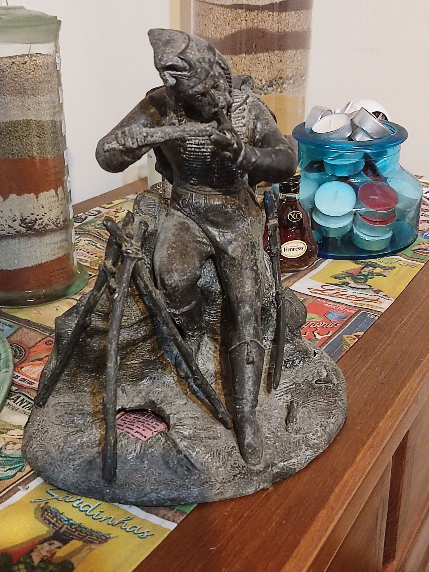 Estatueta de soldado napoleónico (peça única. sec. XIX))