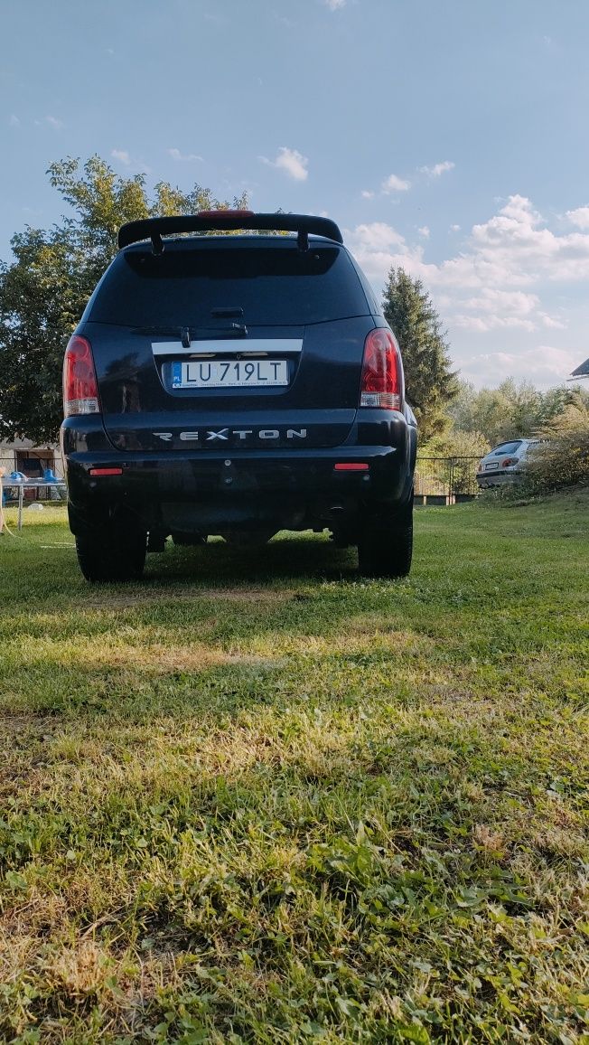 Rexton 2005 3.2b+LPG 4x4  bez rdzy..