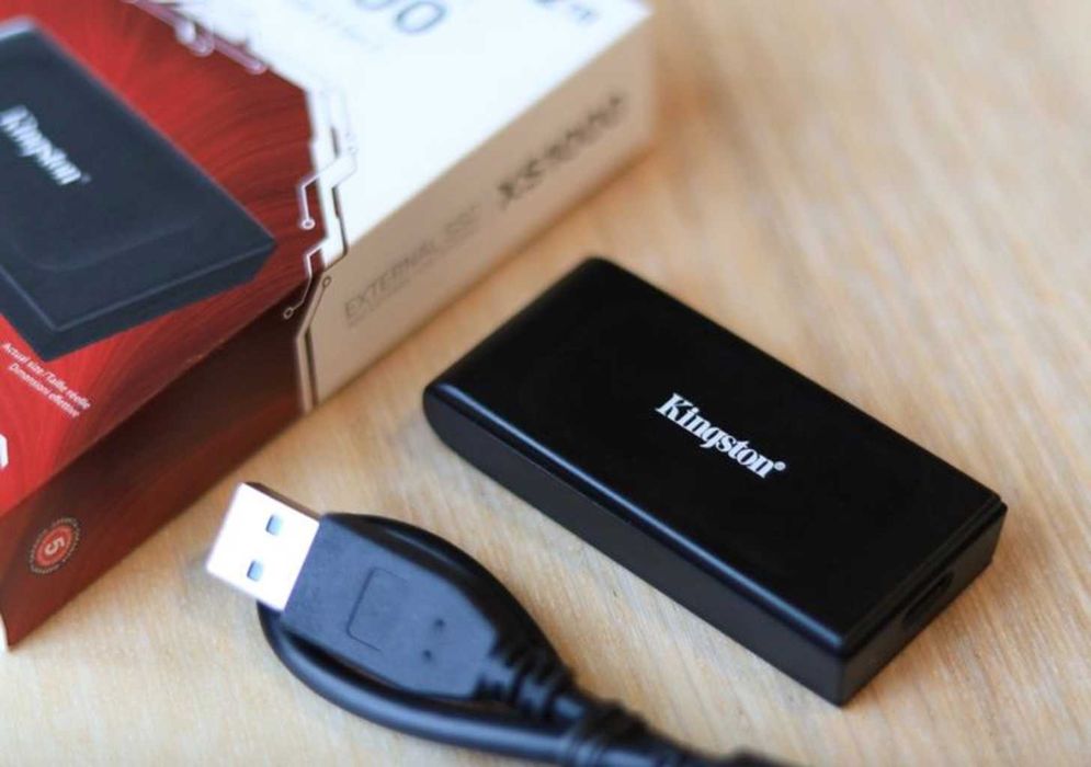 внешний ssd 2tb kingston скоростной и очень компактный
