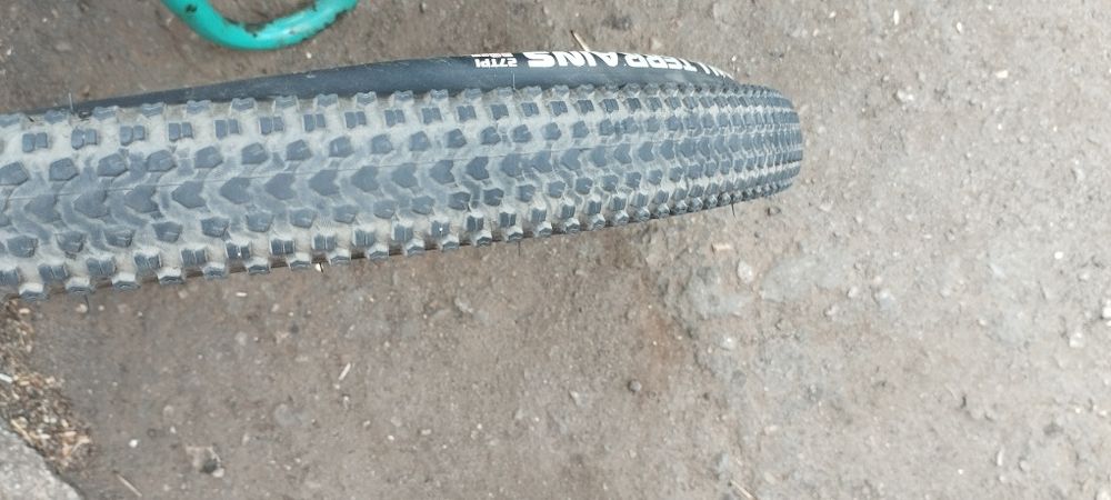Продам велосипедну покришку