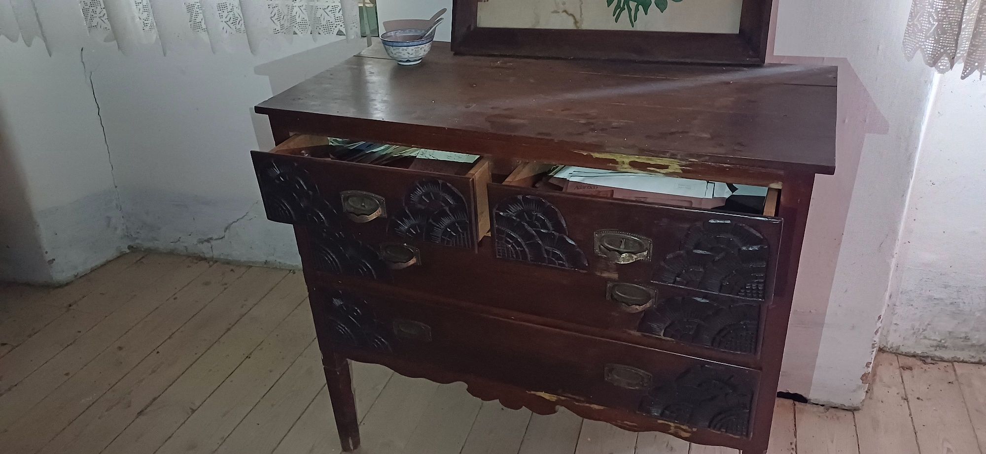 Cómoda antiga para restaurar