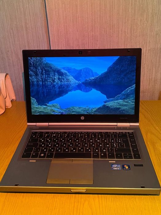 Ноутбук  НР для работы учёбы офиса