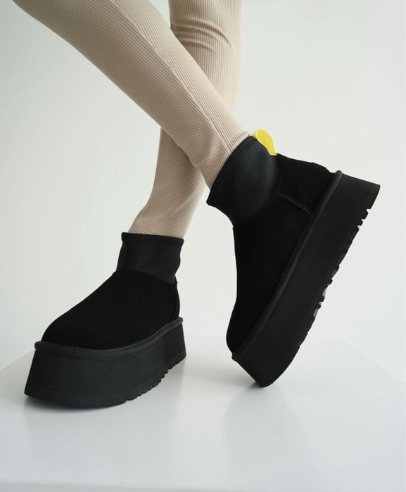 Оригінал UGG classic mini dipper black уггі короткі на платформі чорні