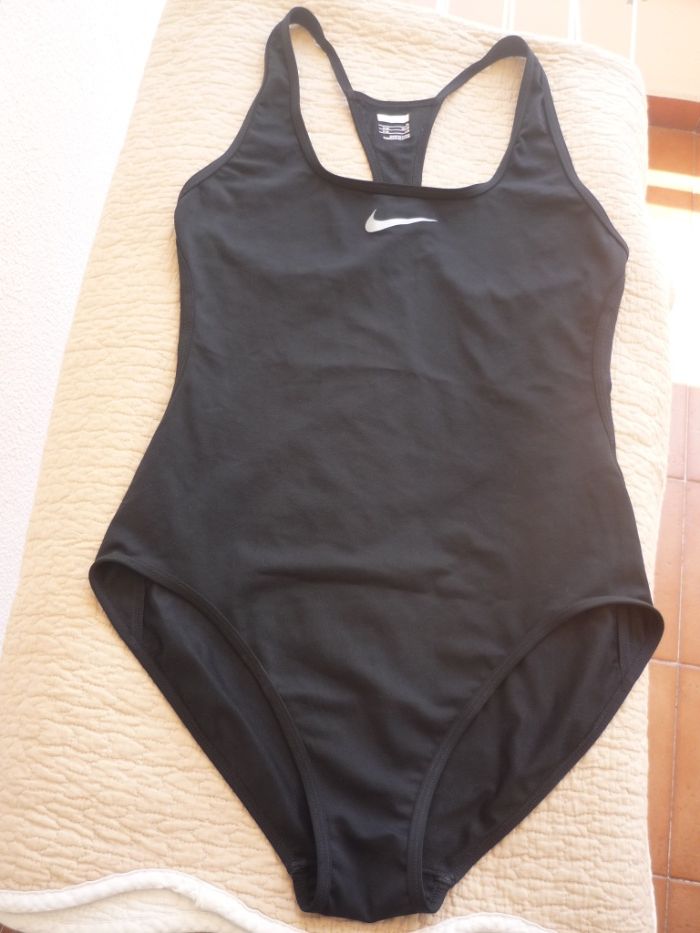 2 Fato Banho NOVOS :1º NIKE Sport/2º Preto Alças Originais