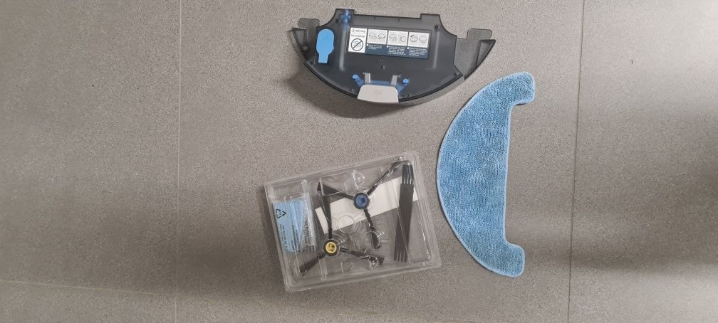 Robot sprzątający z  mopem ILIFE 80A PLUS odkurzacz