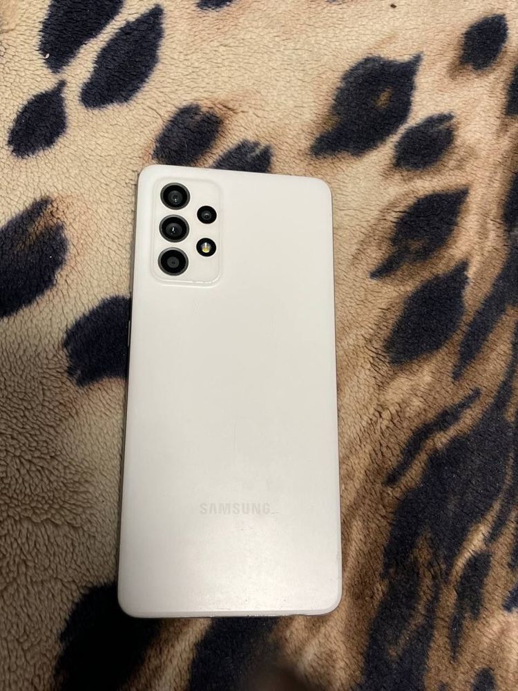 Продам Samsung A52