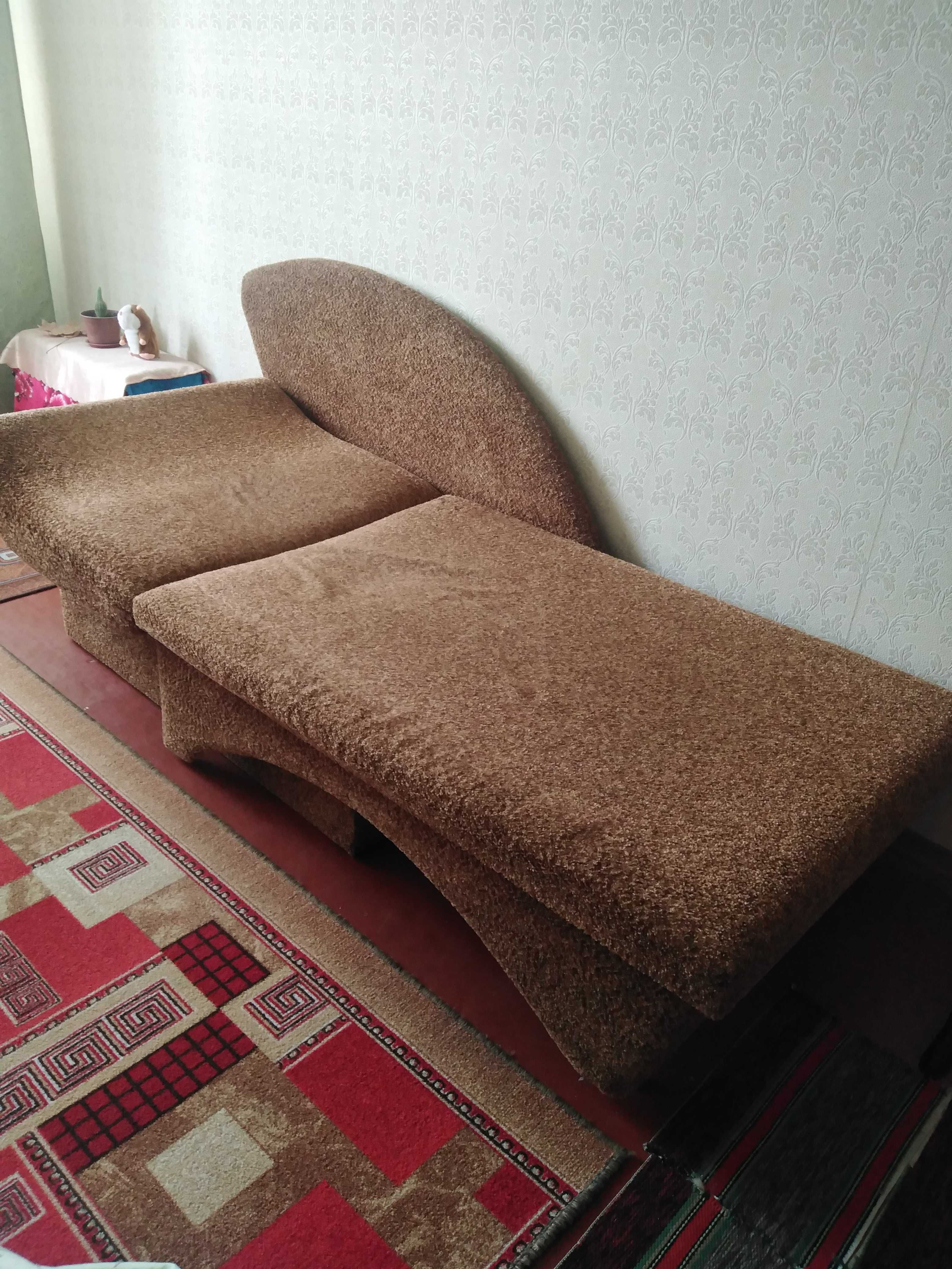 Продам гарний диван