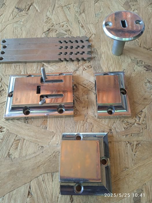 Продам замок накладной