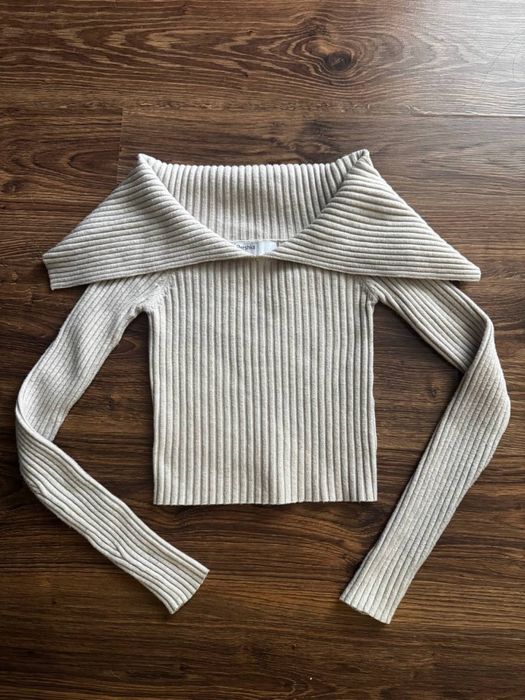 Кофтинка Bershka на підлітка !