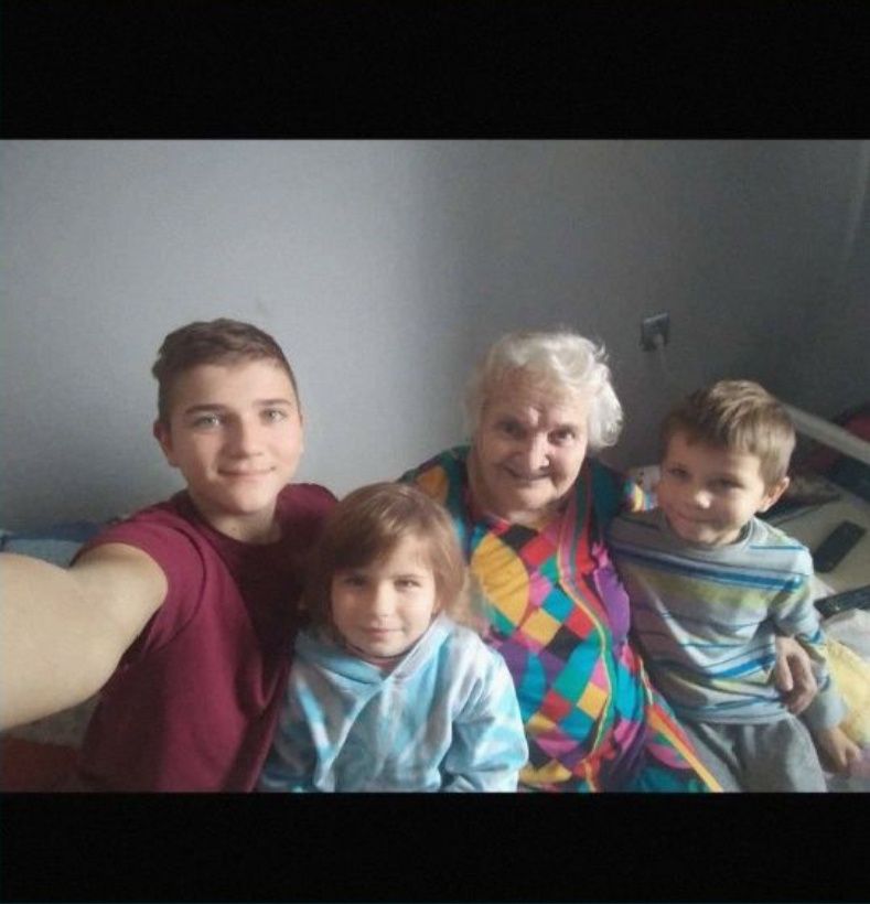 Діти ВПО з Нікополя Потрібна допомога для діток.