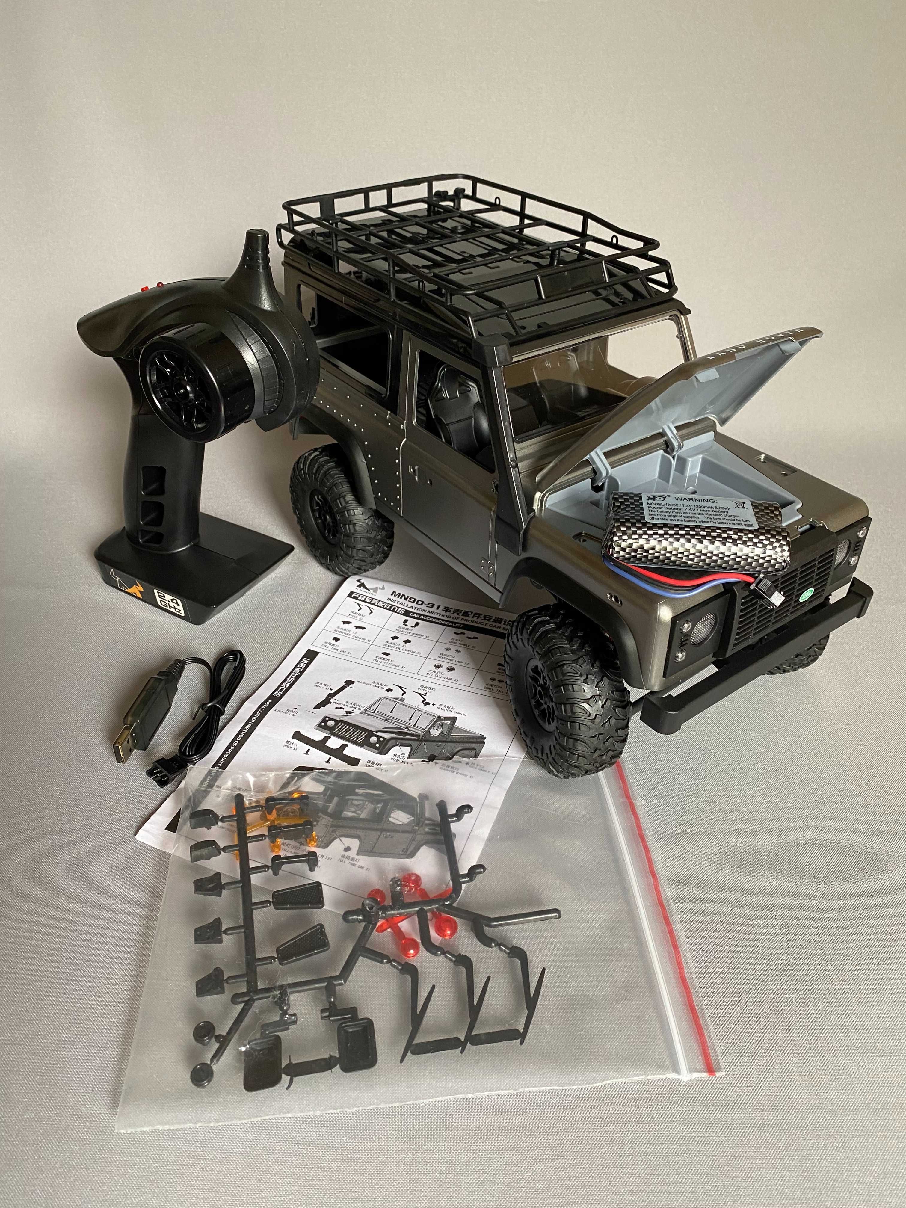 Машинка на радіокеруванні MN-99s Джип Дефендер Land Rover 1:12