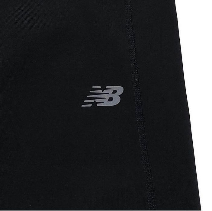 Беговые штаны New Balance.