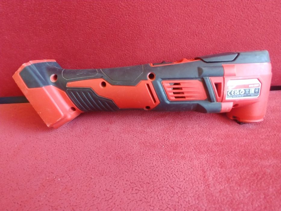 Multitool Milwaukee M18 BMT