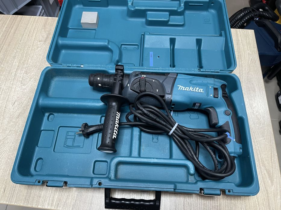 Makita HR2470T / перфоратор Макіта 780W 2.4J