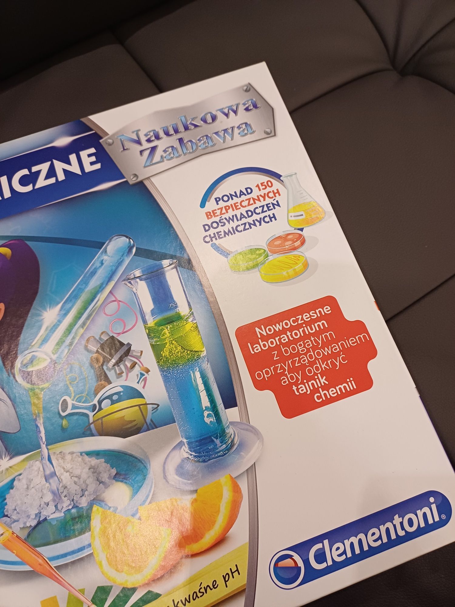 Nowe laboratorium chemiczne naukowa zabawa