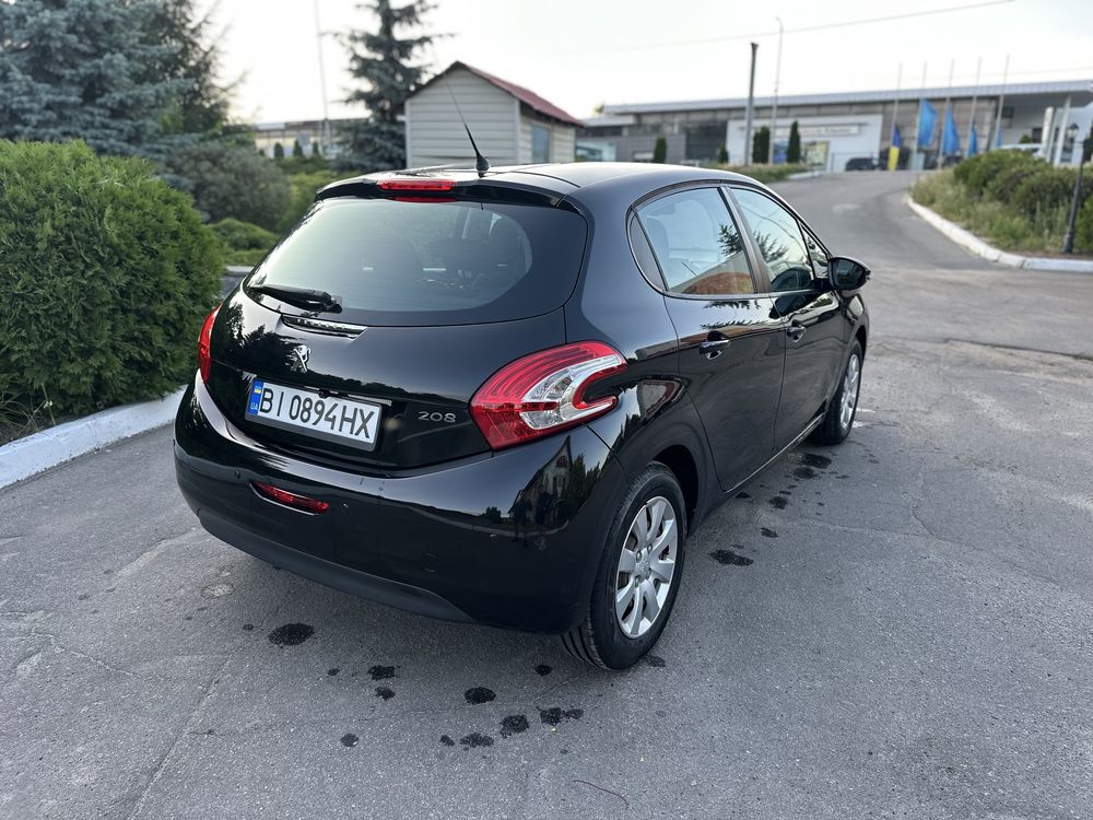 Peugeot 208 1.2 автомат