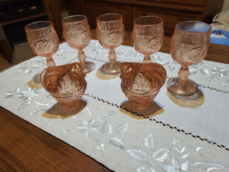 Kieliszki i kury PRL