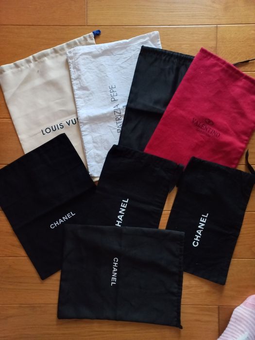 Пильники від брендів Chanel  Louis Vuitton  Valentino  Prada