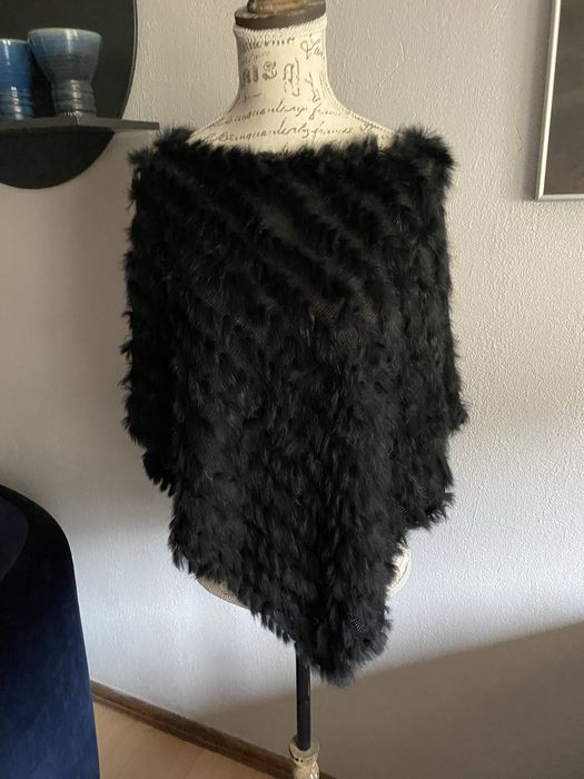 Futro ponczo tkane futrem