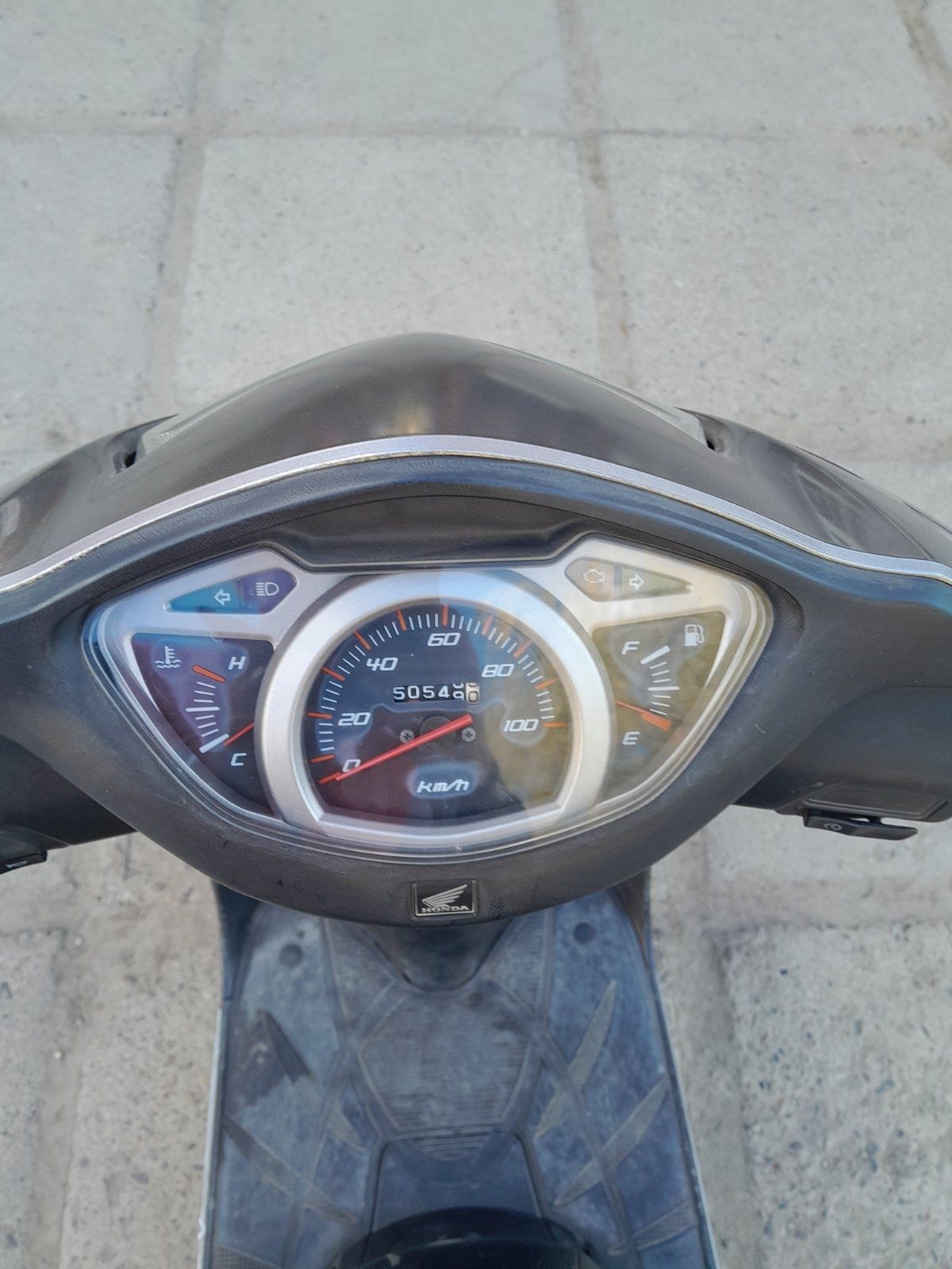 Продам мопед, Honda lead 110