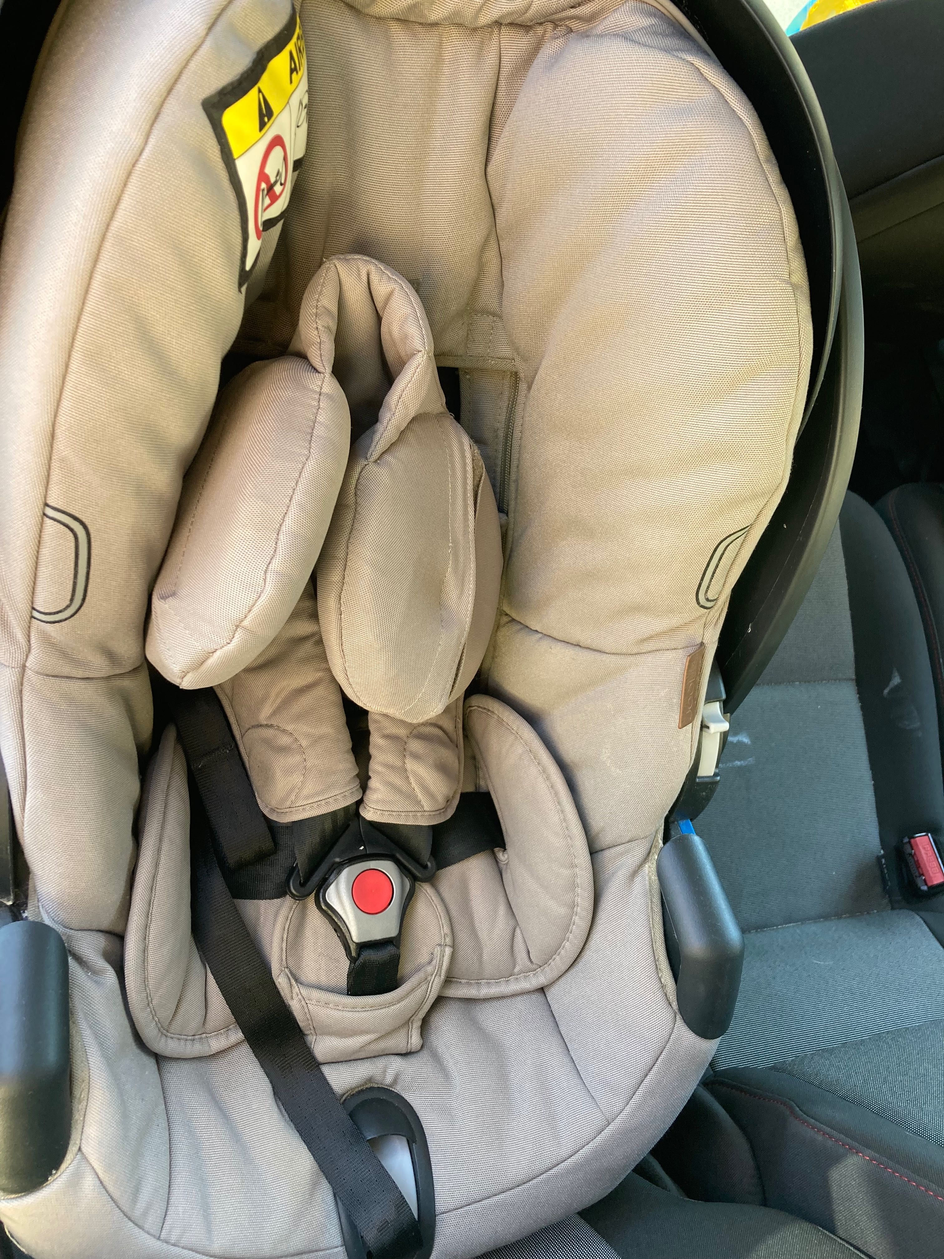Cadeira Auto/Ovinho Izi Go Modular X1 By BeSafe + sistema Isofix