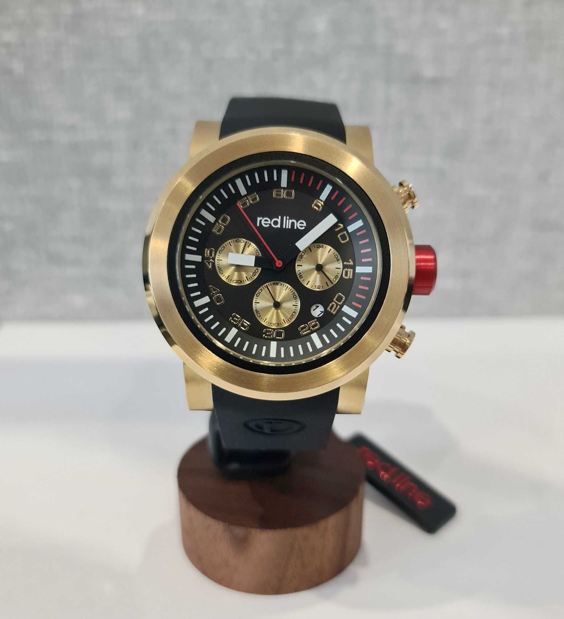 Чоловічий годинник Red Line RL-50050 Chronograph 100m 50mm Gold/Black