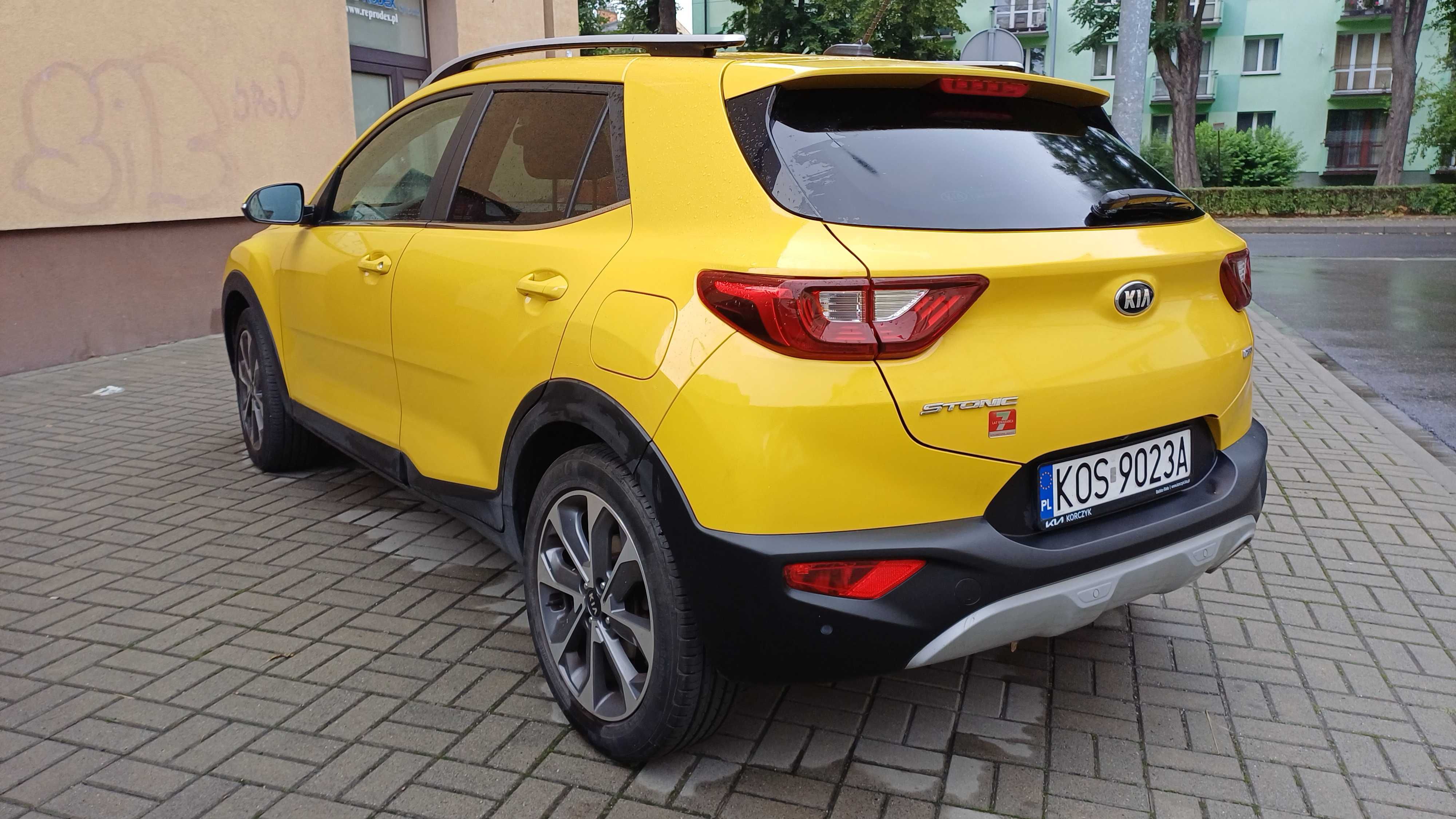 Kia Stonic 1,0 T-GDI wersja L, 1 właś,ASO,benzyna,rej 2020, 2 kpl felg