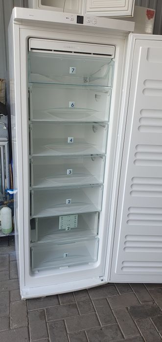 Морозильна камера морозілка морозилка Лібхер Но Фрост NoFrost