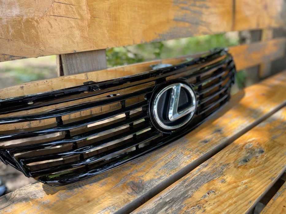 Решітка радіатора LEXUS GS 300 2007-2011 Рестайлінг