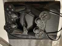 Konsola PS3 z padami
