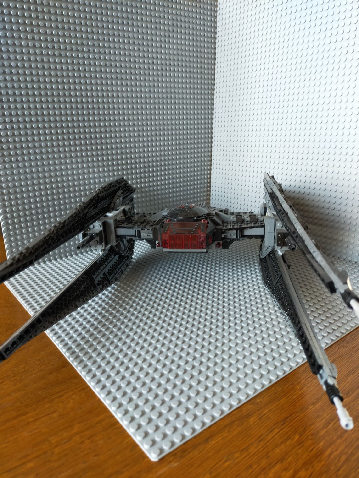 LEGO star wars 75179 myśliwiec kylo rena