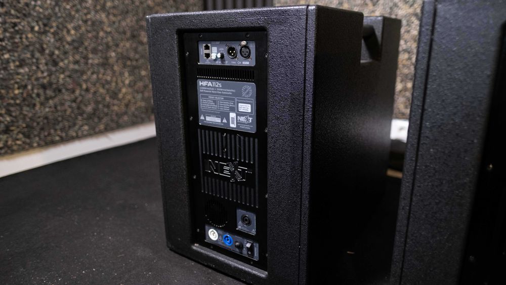 Sistema NEXT ProAudio HFA26.12, impecável, pouco uso, com capas