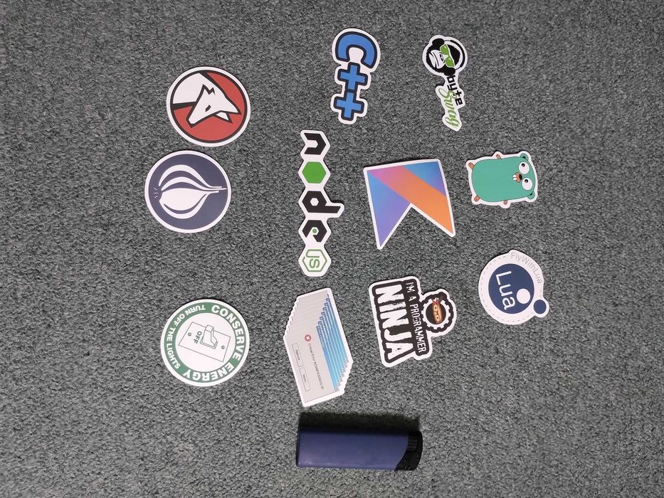 Naklejki laptop | informatyka | komputery | programowanie | wlepy NOWE