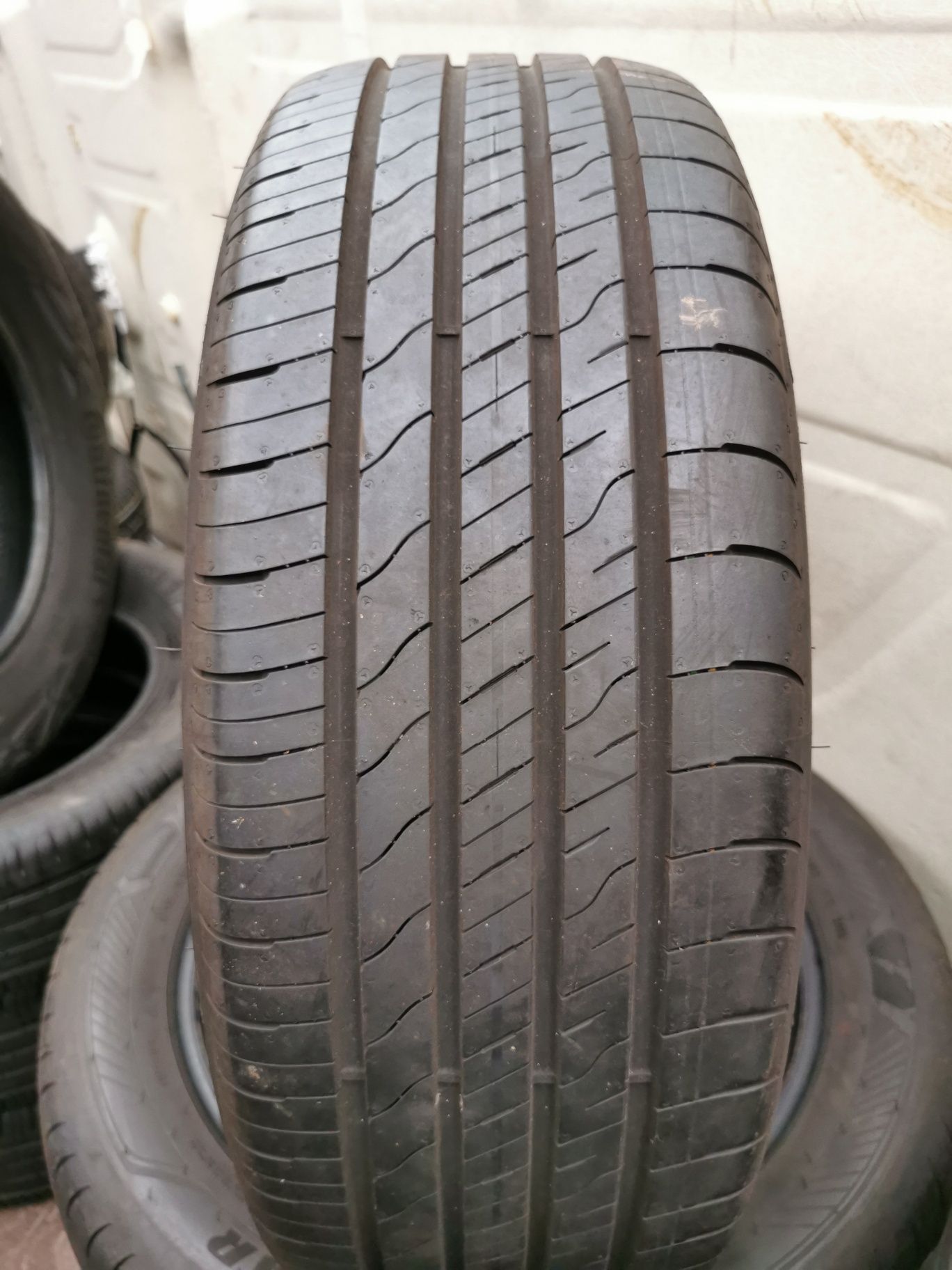 Opony Goodyear Performance 2 215/55 R18 99V