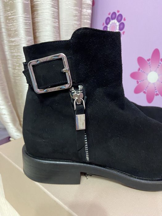 ALBANO Італія оригінал 39 розміру