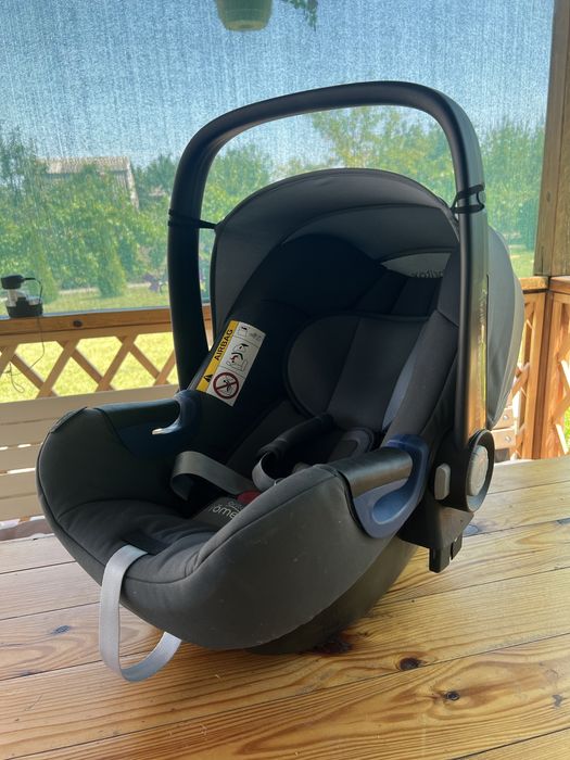 Автокресло Britax Romer Baby-safe i-SIZE група 1 (0-13кг)