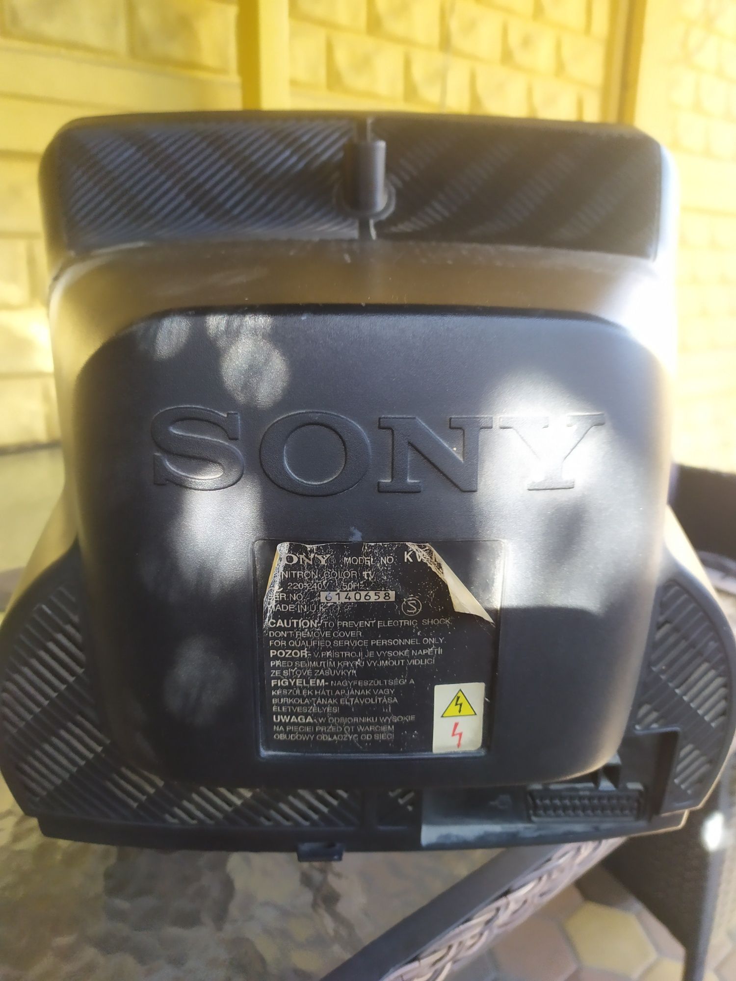 Телевизор SONY. Trinitron 34см.