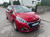 Peugeot 208 Bardzo lekko uszkodzony pali jeździ