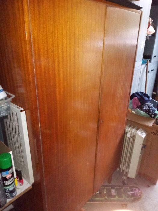 za darmo Stara pojemna szafa