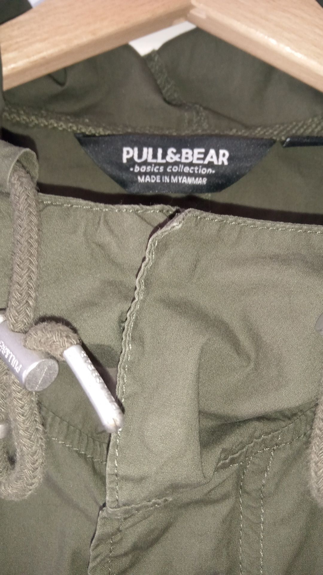 Parka moro z kapturem

- Pull&Bear